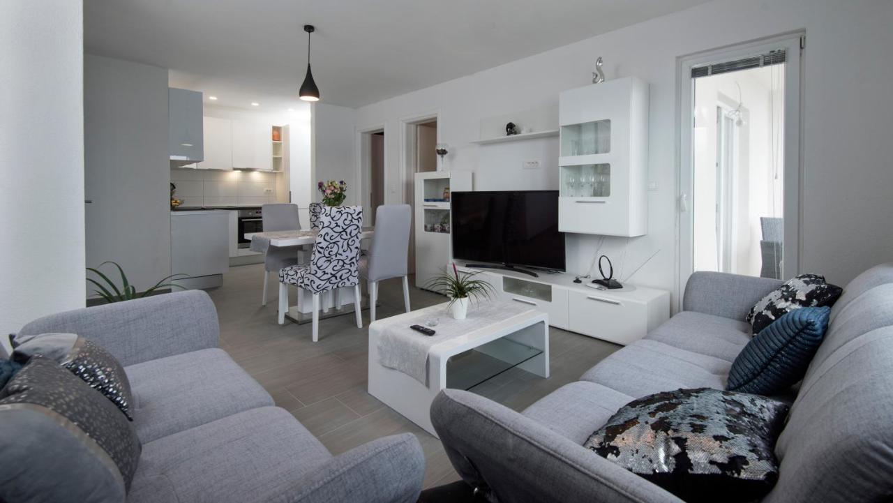 Apartments Mikas Stanici Экстерьер фото
